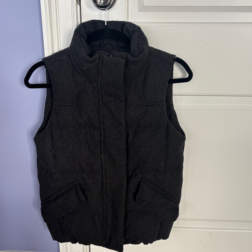 Grey/black Puffer Vest